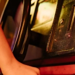 Винтажный игровой автомат как символ детских воспоминаний и ностальгии